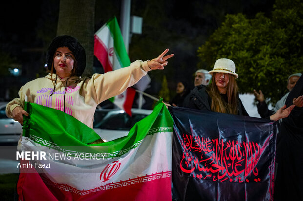 People in Shiraz pledges allegiance to news Leader
