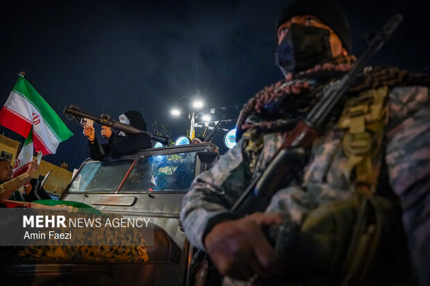 People in Shiraz pledges allegiance to news Leader
