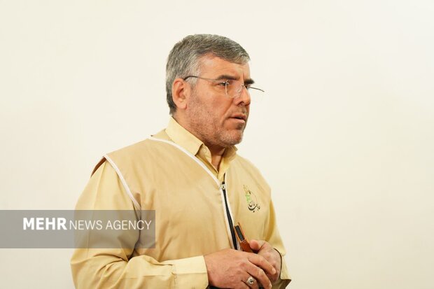 دیدار نماینده ولی‌فقیه در لرستان با خانواده شهدای جنگ رمضان