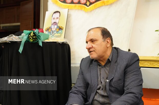 دیدار نماینده ولی‌فقیه در لرستان با خانواده شهدای جنگ رمضان