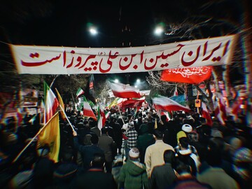 چهل‌ و سومین شب اجتماع مردمی برای بیعت با رهبر معظم انقلاب در خمین