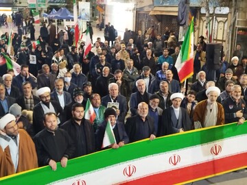 اجتماع پر شور کمیجانی‌ها در حمایت از رهبر انقلاب و نیروهای مسلح
