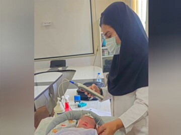 غربالگری شنوایی برای ۷۳۲ نوزاد در «دیر» انجام شد
