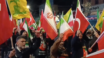 حضور فعالان رسانه ای و فرهنگی ترکیه در تجمع شبانه