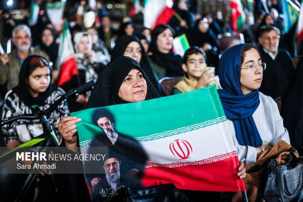 حضور مردم خلیل آباد در شب چهل و هفتم