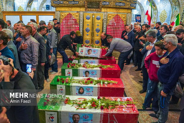 تشییع شهید نبی زاده و خانواده اش در شیراز