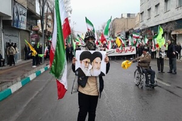 VIDEO:  Zanjanis mourn 40th day after Leader' martydom