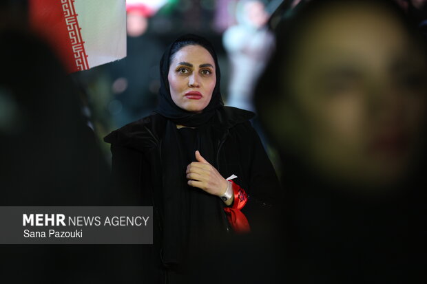 «باغ فردوس» پاتوق مردم و هنرمندان برای ایران