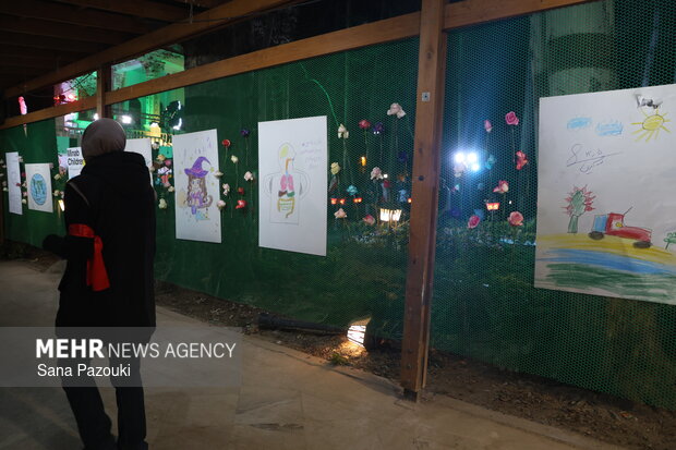 «باغ فردوس» پاتوق مردم و هنرمندان برای ایران