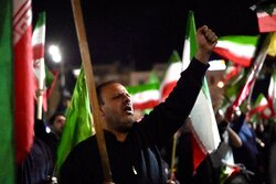 اجتماع مردم کرمان در شب شهادت امام جعفر صادق (ع)