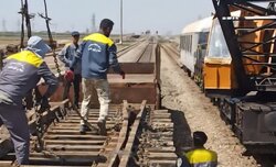 نوسازی خطوط ریلی شمال شرق با سوزن‌های بتنی؛تجهیزات چوبی راهی کاسپین شد