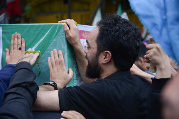 تشییع حماسی ۱۱ شهید از یک خانواده در وائین شهریار