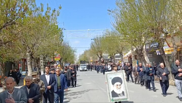 عزاداری خیابانی مردم میاندوآب در سالروز شهادت امام جعفر صادق(ع)