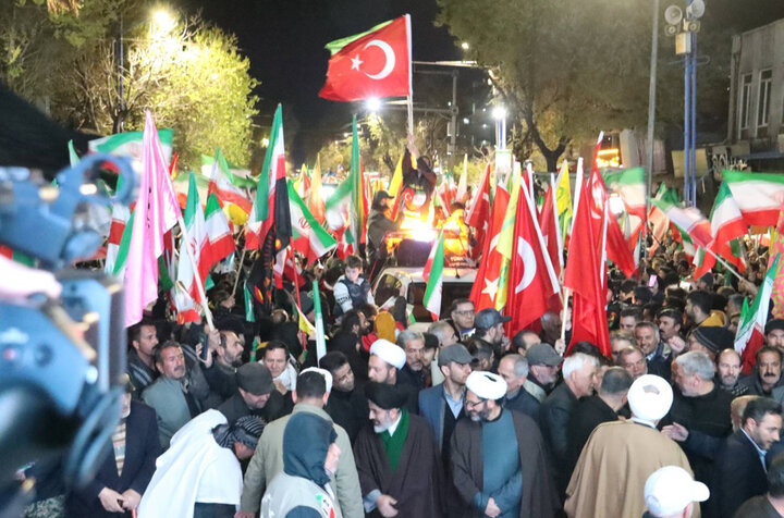 موج ۴۴ مقاومت ملی فرامرزی شد؛ همبستگی ایران و ترکیه علیه استکبار