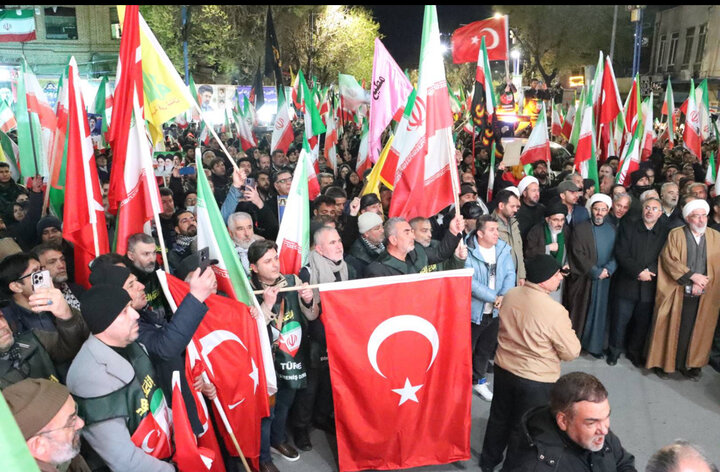 موج ۴۴ مقاومت ملی فرامرزی شد؛ همبستگی ایران ‌و ترکیه علیه استکبار