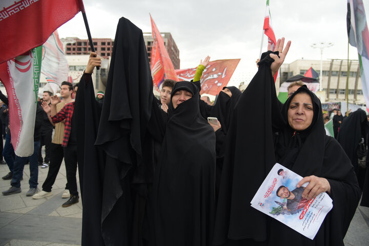 تشییع پیکر دو شهید اقتدار در مشهد