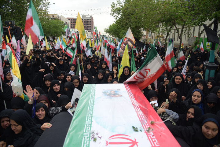 تشییع پیکرهای مطهر یازده شهید والامقام در شهرستان شهریار