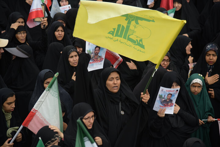 تشییع پیکر دو شهید اقتدار در مشهد