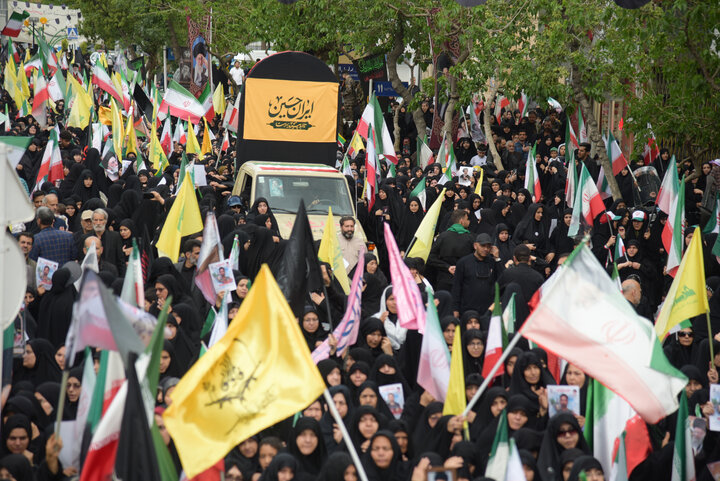 تشییع پیکر دو شهید اقتدار در مشهد