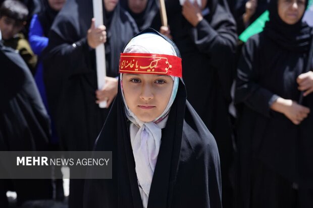 راهپیمایی روز شهادت امام صادق(ع) در خرم‌آباد