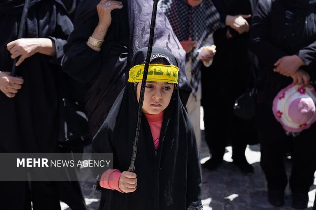 راهپیمایی روز شهادت امام صادق(ع) در خرم‌آباد