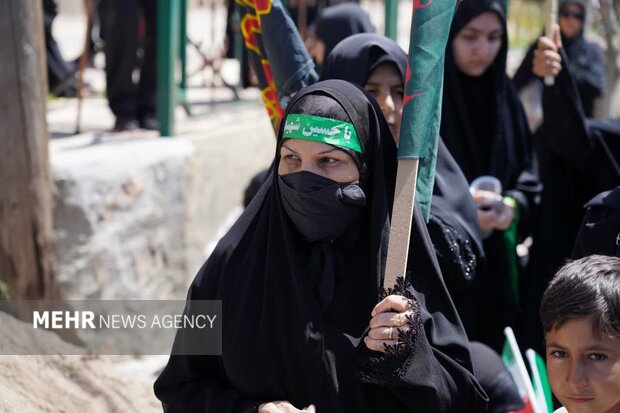 راهپیمایی روز شهادت امام صادق(ع) در خرم‌آباد