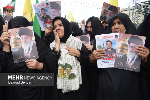 تشییع پیکرهای دو شهید اقتدار در مشهد