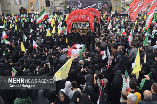 تشییع پیکرهای دو شهید اقتدار در مشهد