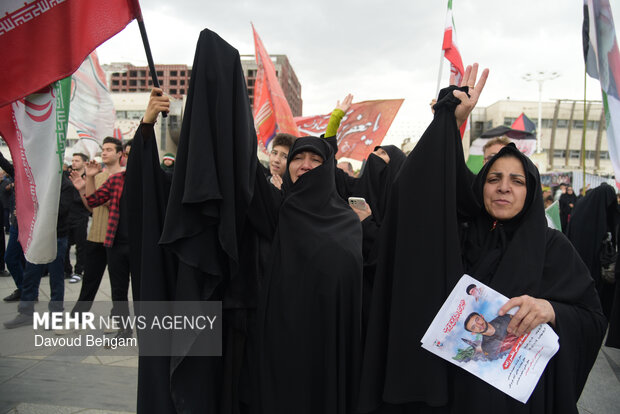 تشییع پیکرهای دو شهید اقتدار در مشهد