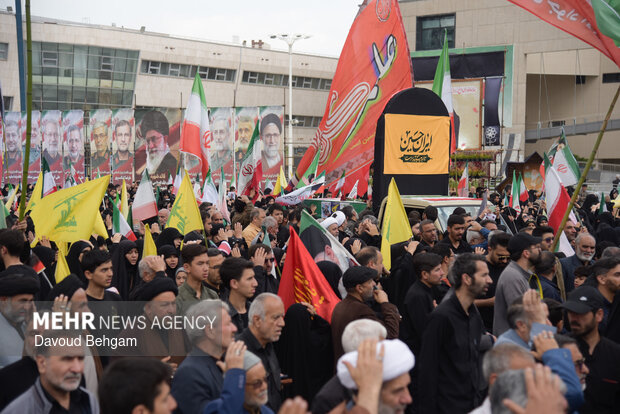 تشییع پیکرهای دو شهید اقتدار در مشهد