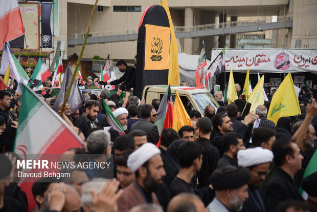 تشییع پیکرهای دو شهید اقتدار در مشهد