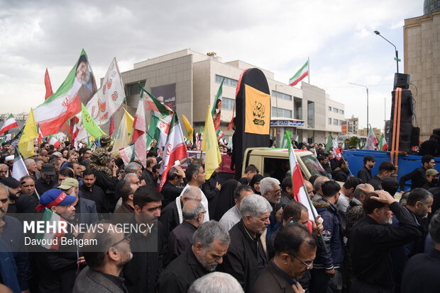 تشییع پیکرهای دو شهید اقتدار در مشهد