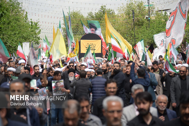 تشییع پیکرهای دو شهید اقتدار در مشهد