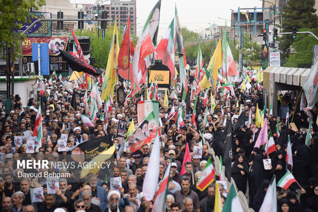 تشییع پیکرهای دو شهید اقتدار در مشهد