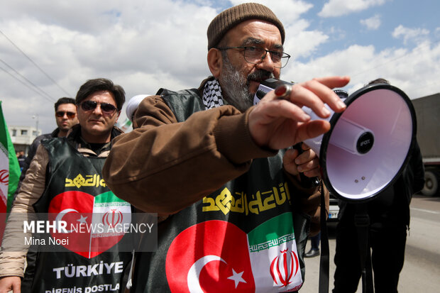 زنجیره انسانی فعالان رسانه ای اجتماعی ترکیه