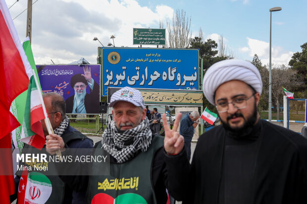 زنجیره انسانی فعالان رسانه ای اجتماعی ترکیه