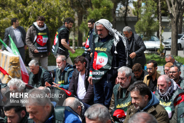 زنجیره انسانی فعالان رسانه ای اجتماعی ترکیه