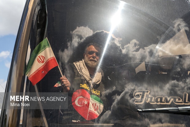 زنجیره انسانی فعالان رسانه ای اجتماعی ترکیه