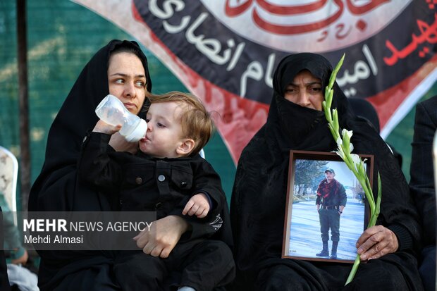 یادواره شهدا وعده صادق در زنجان