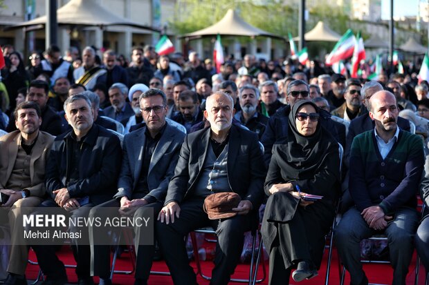 یادواره شهدا وعده صادق در زنجان