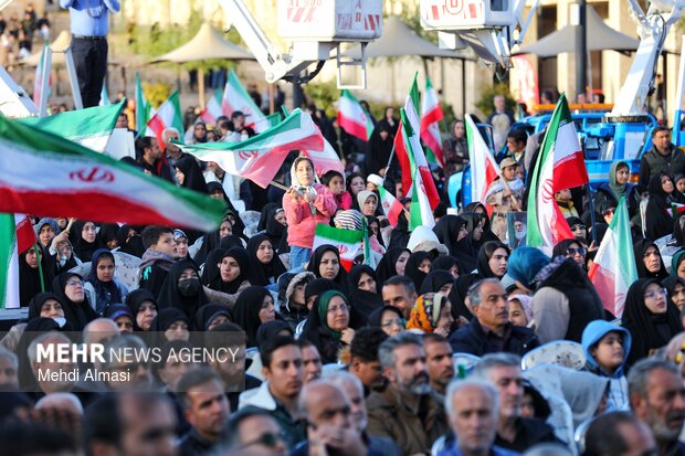 یادواره شهدا وعده صادق در زنجان