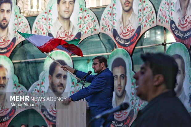 یادواره شهدا وعده صادق در زنجان