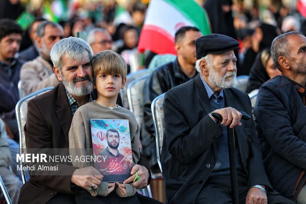 یادواره شهدا وعده صادق در زنجان