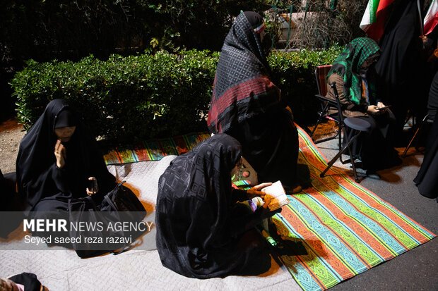 اجتماع حمایت از رزمندگان در مقابله با دشمن آمریکایی - صهیونی