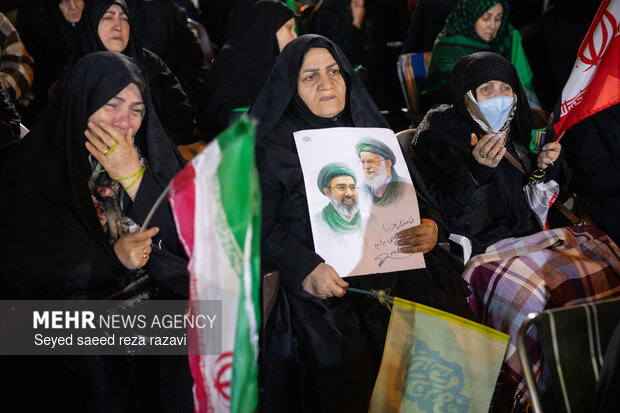 اجتماع حمایت از رزمندگان در مقابله با دشمن آمریکایی - صهیونی