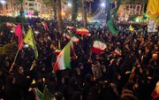 موج هفتاد و پنجم قرار شبانه فومنی ها در میدان