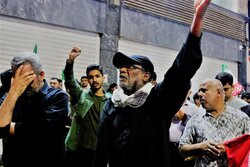 تبارشناسی صبر در سنگر خیابان؛ آن‌ها که زیر بارانِ امتحان قد کشیدند