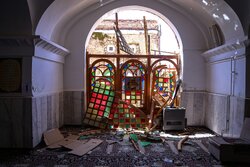 مسجد و امامزاده پیرعمر سنندج زیر آوار تخریب جنگ رمضان