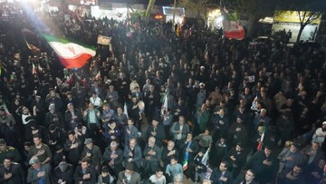 مردم چناران پای کار انقلاب هستند