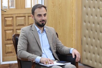 چاپ تیشرت «دوستت دارم ایران جانم» در تجمعات مردمی